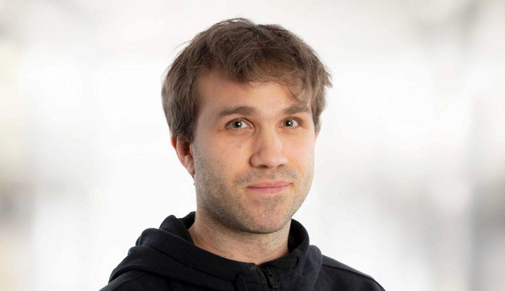 frederik-berner-scaled-e1687853522412 Sociale medier marketingstrategier, der engagerer din målgruppe og styrker dit brand.
